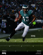 philadelphia-pennsylvania-usa-26th-nov-2017-nelson-agholor-13-of-the-KJPJ83.jpg