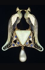 Brooch, about 1900. Lalique, of course.jpg