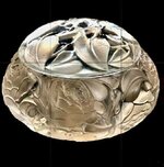 Ovoid box, with peonies, 1927. Lalique.jpg