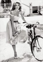 Senta Berger about 1960.jpg