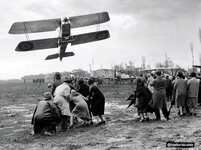 1928 air races in Barcelona.jpg